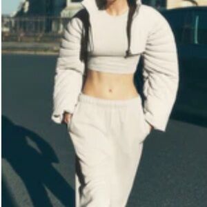 ALO Accolade Straight Leg Sweatpants sold out - Bone color XXS